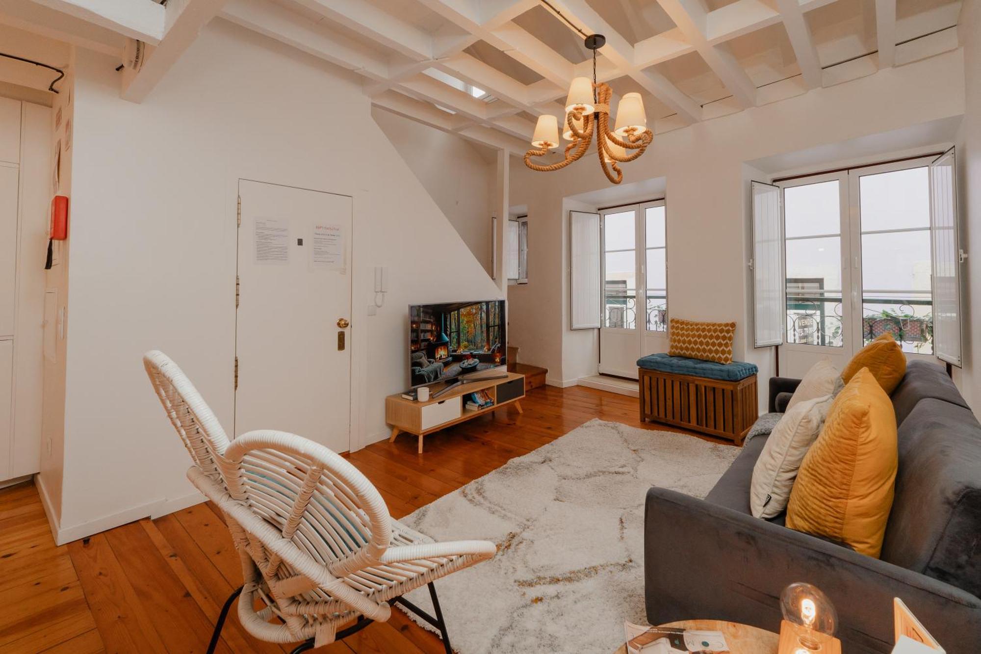 Stylish Getaway In A Mezzanine Flat By The Castle Apartman Lisboa Kültér fotó
