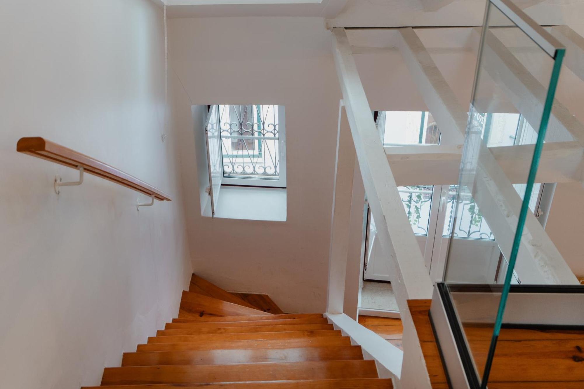 Stylish Getaway In A Mezzanine Flat By The Castle Apartman Lisboa Kültér fotó