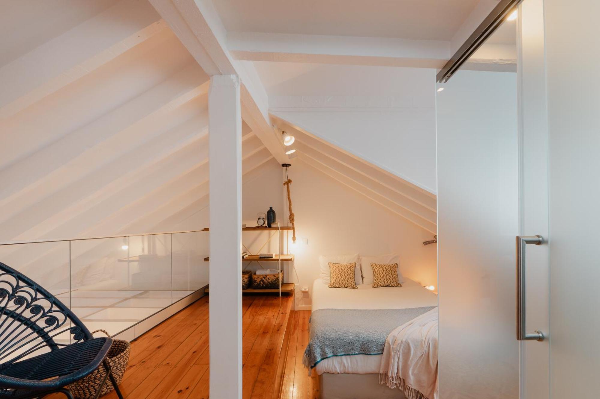 Stylish Getaway In A Mezzanine Flat By The Castle Apartman Lisboa Kültér fotó